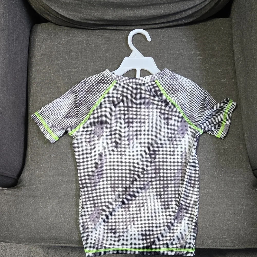 Boys Atlethic Shirt -‎ Gray and Green